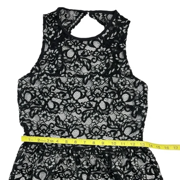 Reitmans Black & White undertone Floral Lace Sleeveless Sheath Dress Sz:2 - Picture 7 of 9